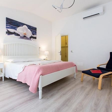 San Giovanni Apartment 圣吉米纳诺 外观 照片